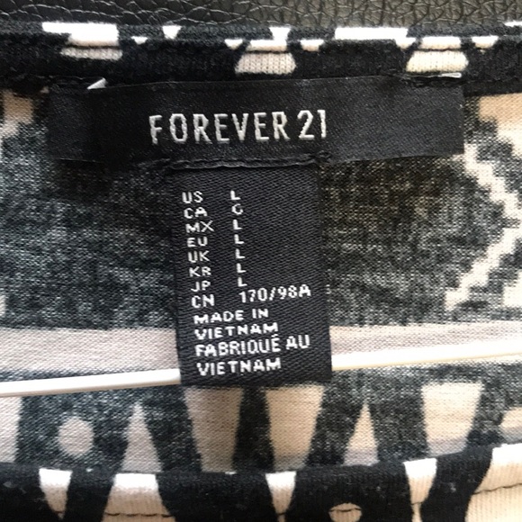 Black and white pattern dress - Picture 2 of 2